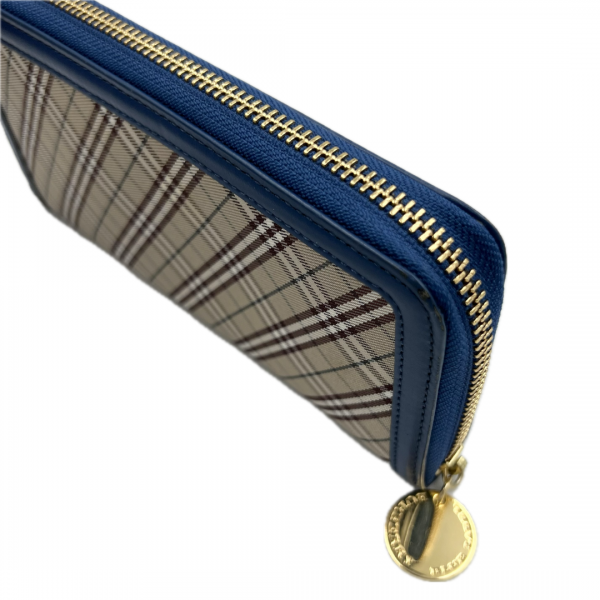 burberry_blue_label_ziparound_wallet_12