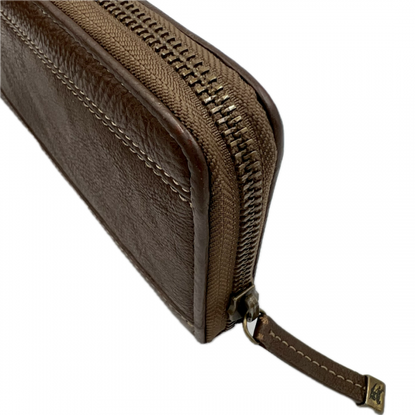 rberry_blue_label_leather_ziparound_wallet_3