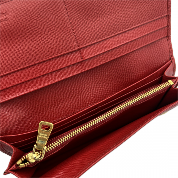 prada_saffiano_leather_wallet_7